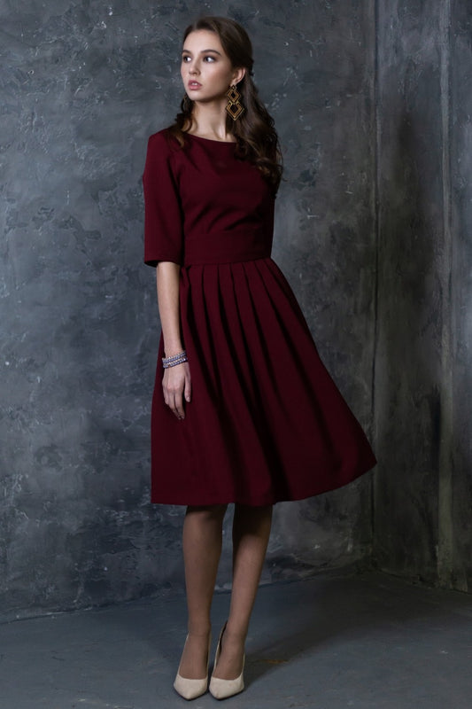 Dark red dress with pleats